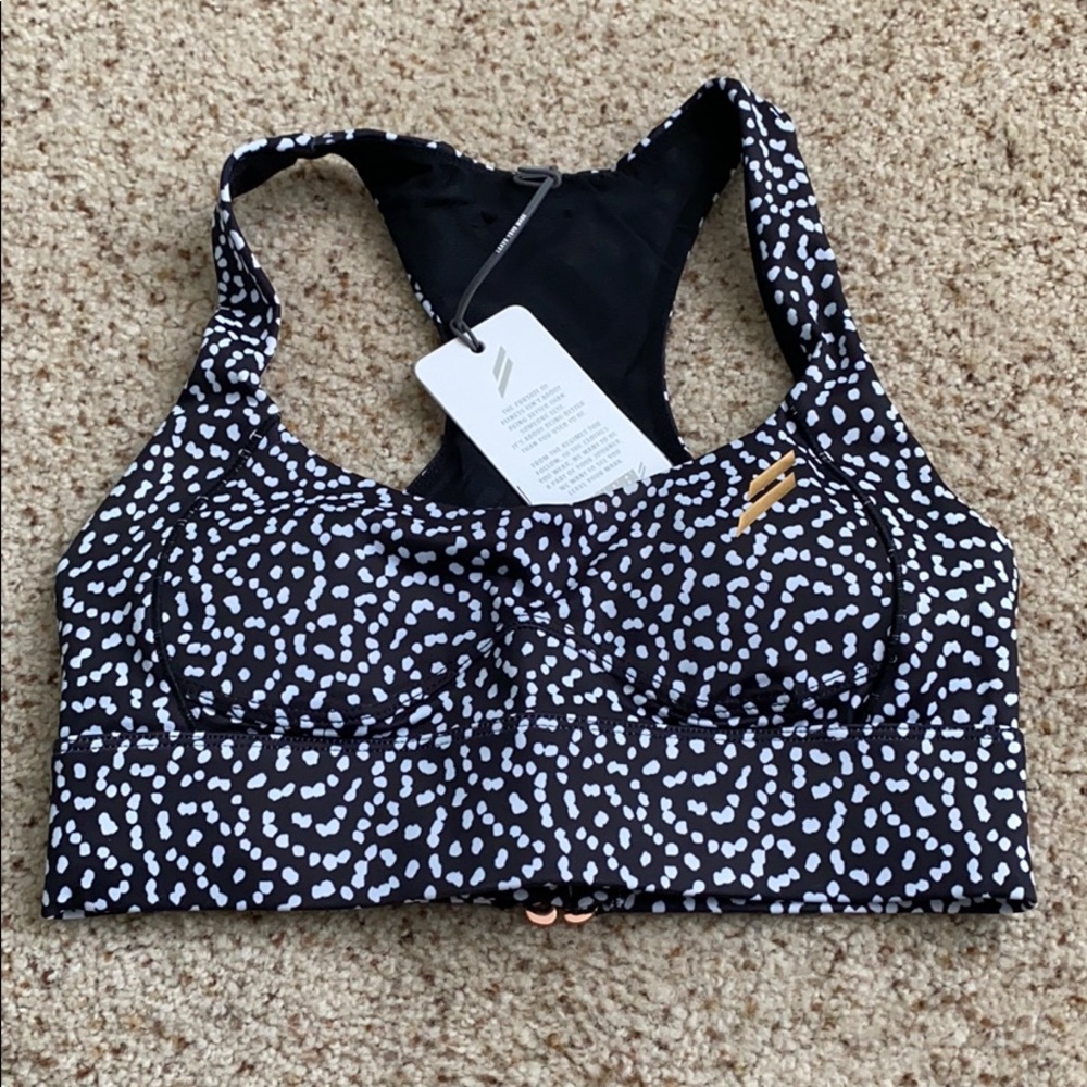 NWT- XS- DOYOUEVEN- EXCEL CROP BLACK SPECKLE